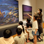 高鍋町美術館常設展「坂本正直　玄奘三蔵法師の旅」に子ども劇団の子どもたちが団体で来館されました。